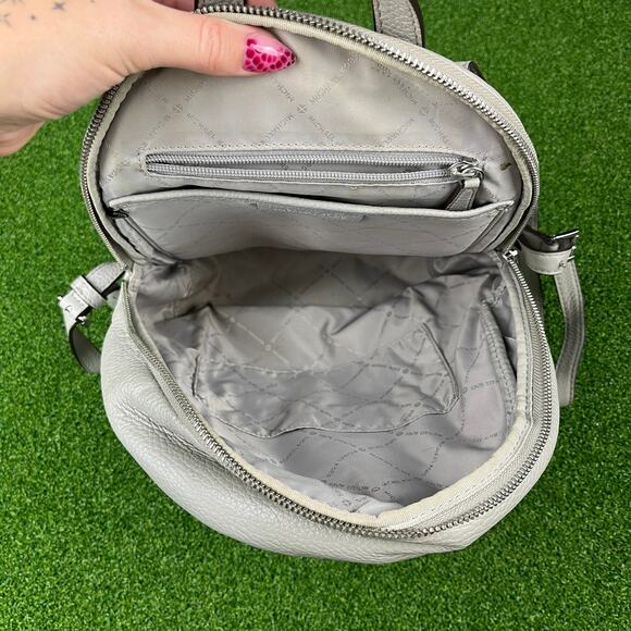 Michael Kors Pearl Grey Erin Medium Pebbled Leather Backpack main image 3